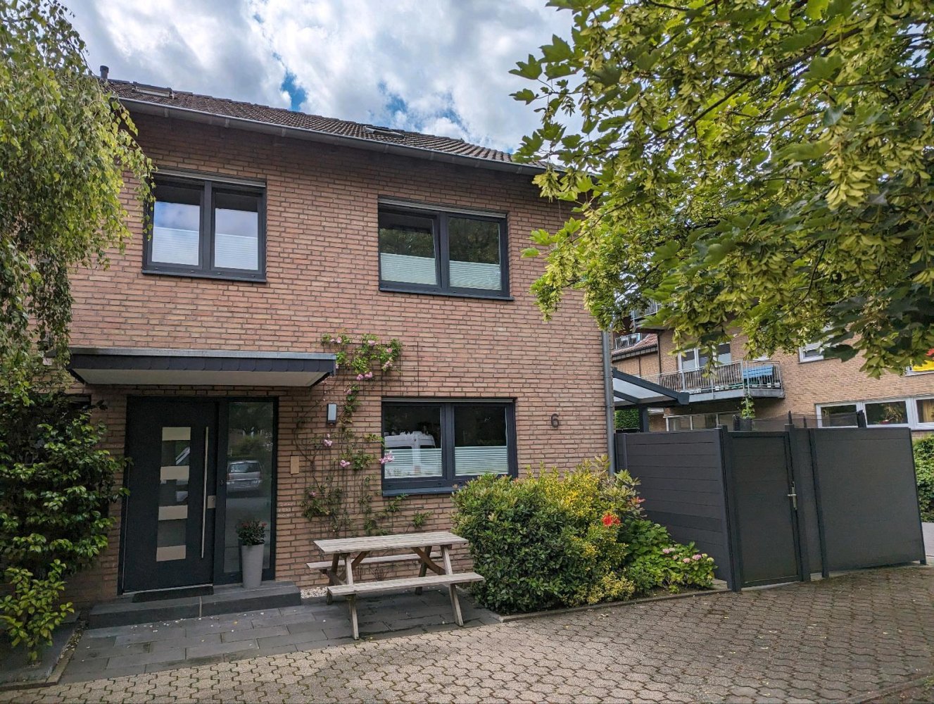 5 bedrooms Townhouse in Munster, Germany No. 290622