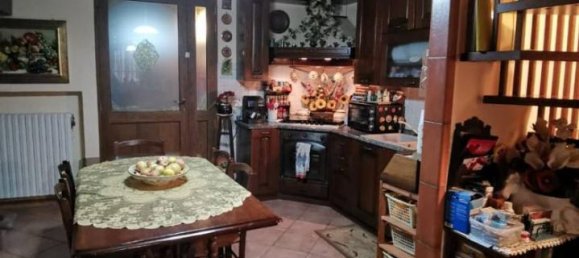 7 rooms House in Terricciola, Italy No. 23546 4