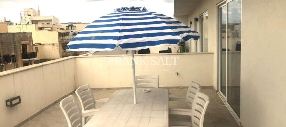 2 غرف نوم بانتهاوس في Pieta, Malta رقم 9943 3