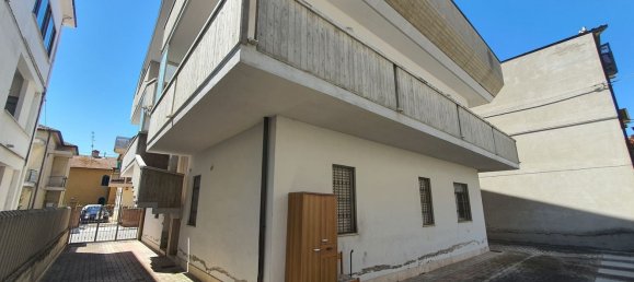 4 rooms Apartment in Alba Adriatica, Italy No. 251909 18