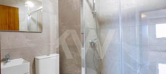 Квартира с 2 спальнями в Порту, Португалия № 47622 11