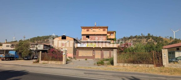 5 bedrooms Apartment in Crotone, Italy No. 345155 8