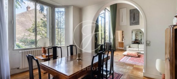 5 bedrooms Villa in Suresnes, France No. 347975 12