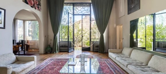 5 bedrooms Villa in Suresnes, France No. 347975 4