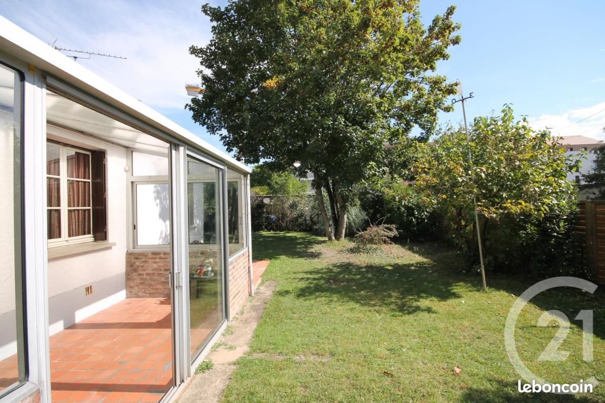 2 chambres Maison à Saint-Jean-de-la-Ruelle, France No. 222683
