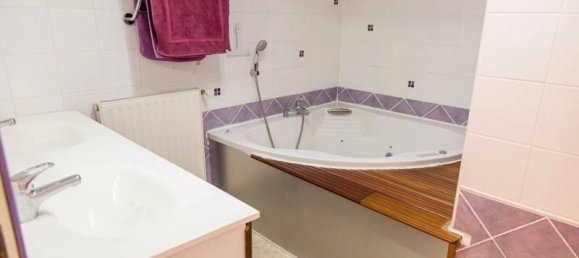 6 bedrooms House in Creuse, France No. 291892 2