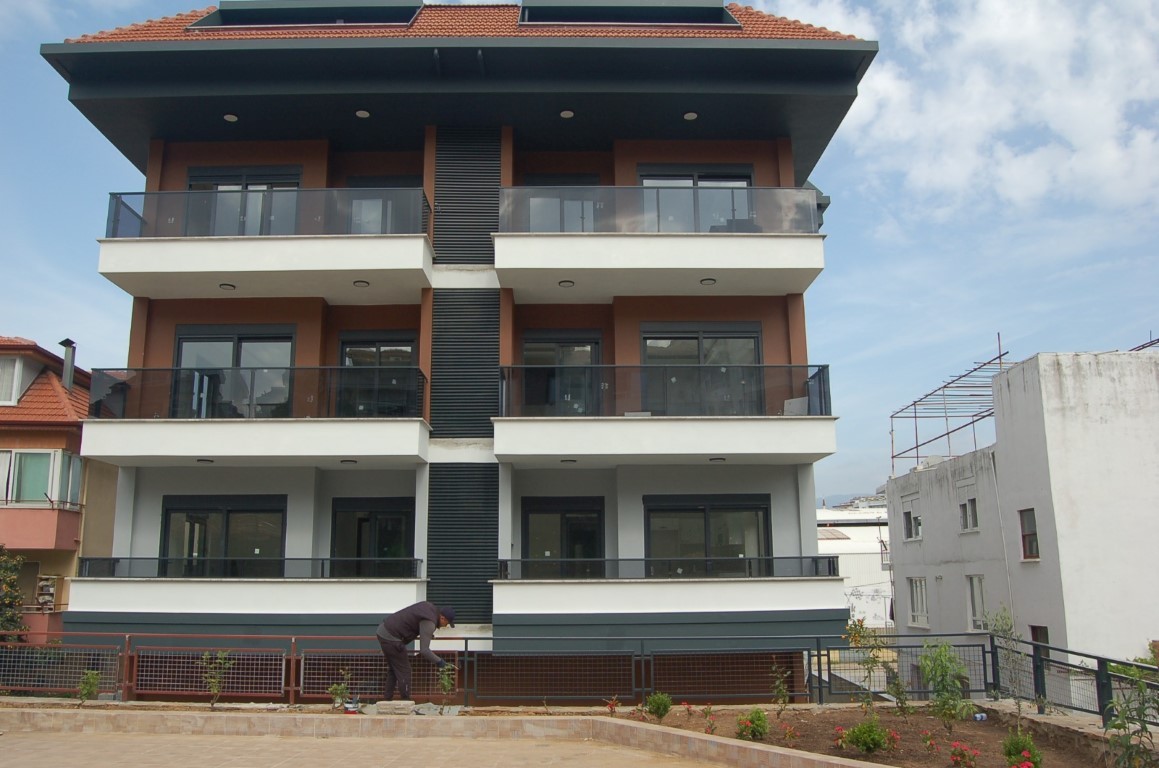 2 rooms Commercial property in Kestel, Turkey No. 29962