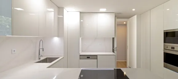 Apartamento de 3 dormitorios en Cascais, Portugal No. 130006 16