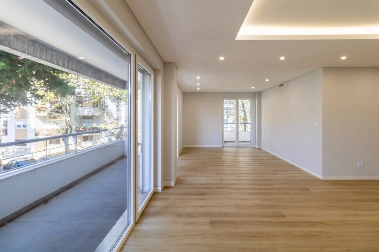 Apartamento de 3 dormitorios en Cascais, Portugal No. 130006