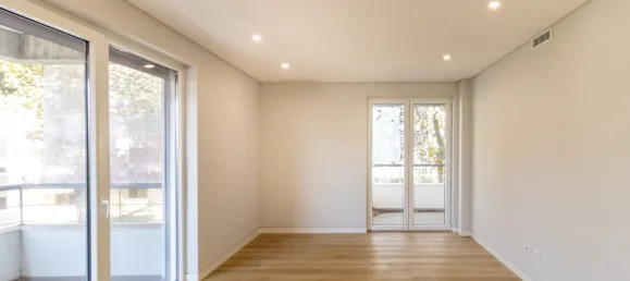 Apartamento de 3 dormitorios en Cascais, Portugal No. 130006 8