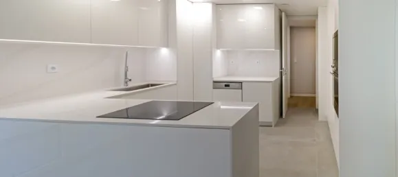 Apartamento de 3 dormitorios en Cascais, Portugal No. 130006 17