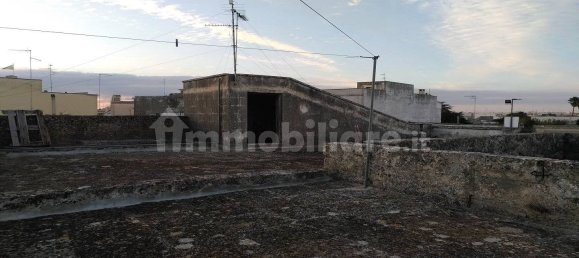 Villa de 5 habitaciónes en Lizzanello, Italy No. 86017 12