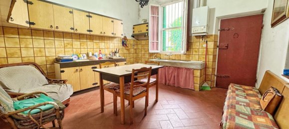 5 غرف نوم منزل في Campi Bisenzio, Italy رقم 347906 2