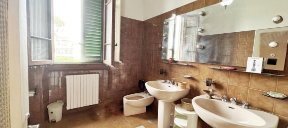 5 غرف نوم منزل في Campi Bisenzio, Italy رقم 347906 28