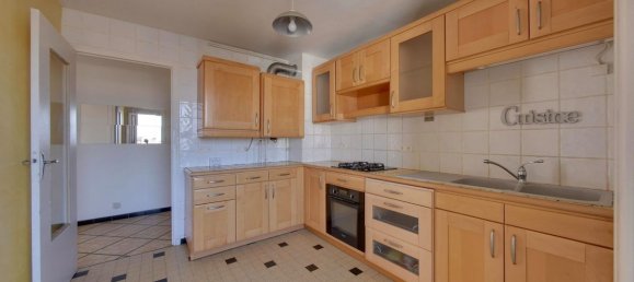 2 bedrooms Apartment in Fontaine, France No. 340354 4