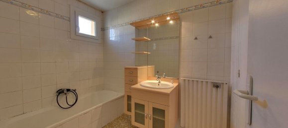2 bedrooms Apartment in Fontaine, France No. 340354 8
