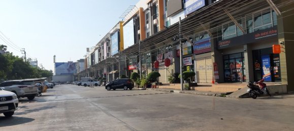 4 Schlafzimmer Ladenlokal in Saphan Sung, Thailand, Nr. 68330 6