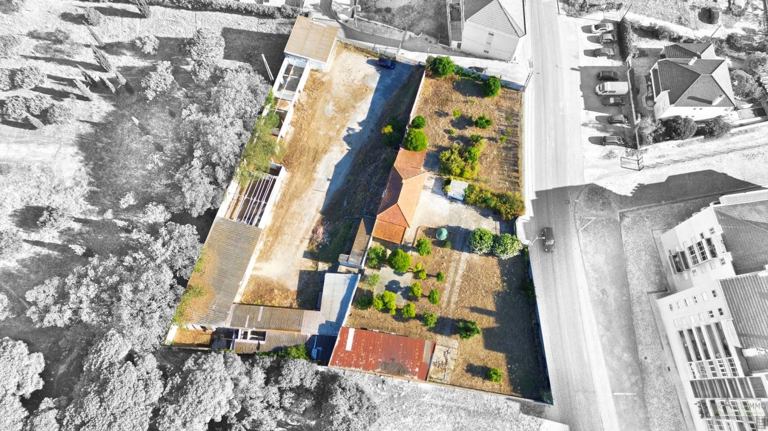  Building in Seixal, Portugal No. 140830