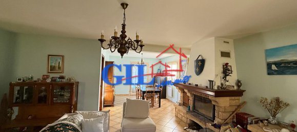 7 bedrooms House in Le Mee-sur-Seine, France No. 167325 3