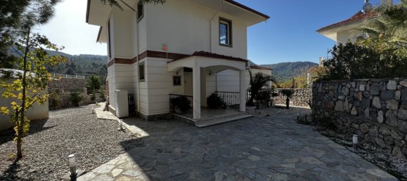Villa 3+4 in Fethiye, Turkey No. 11561 10