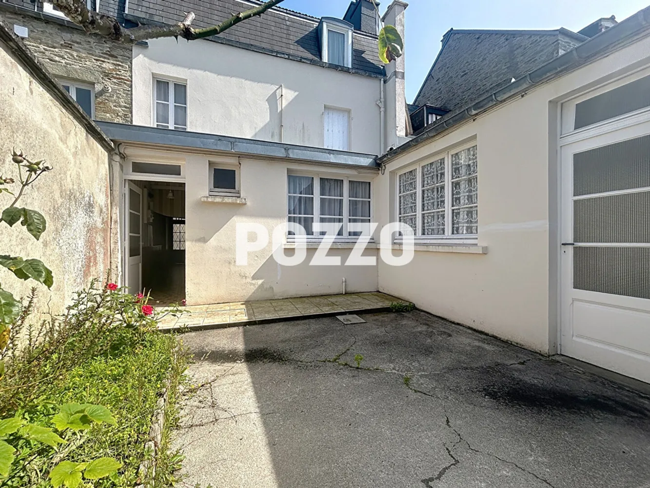 6 bedrooms House in Manche, France No. 286348