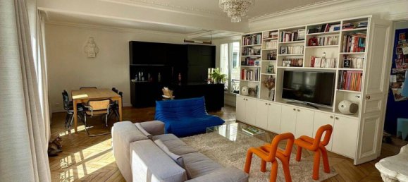 2 bedrooms Apartment in Paris, France No. 334380 2