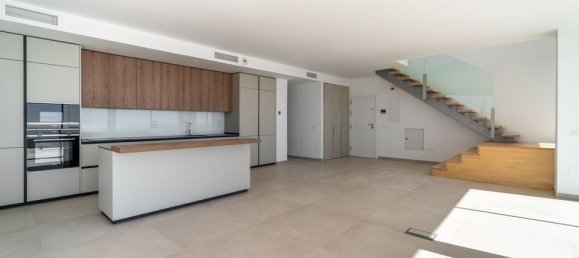 Пентхаус с 4 спальнями в Бенальмадена, Испания № 179996 10