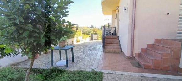 Villa de 3 habitaciónes en Ciampino, Italy No. 30459 21