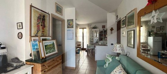 Villa de 3 habitaciónes en Ciampino, Italy No. 30459 2