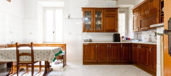 3 bedrooms Apartment in Rome, Italy No. 336172 11