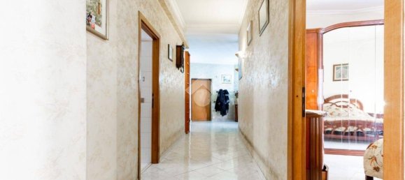 3 bedrooms Apartment in Rome, Italy No. 336172 20