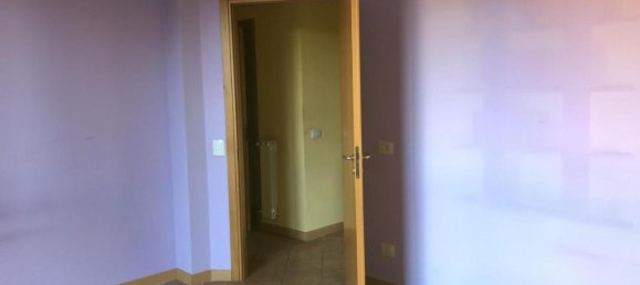 3 rooms Apartment in Poggibonsi, Italy No. 29489 14