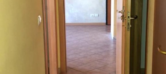 3 rooms Apartment in Poggibonsi, Italy No. 29489 10
