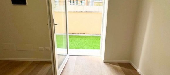 2 rooms Apartment in Rome, Italy No. 198005 21