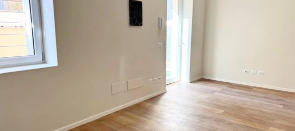 2 rooms Apartment in Rome, Italy No. 198005 23