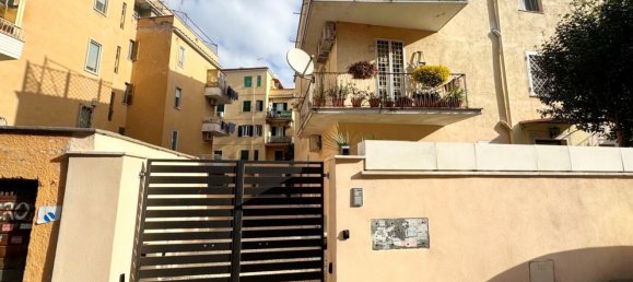 2 rooms Apartment in Rome, Italy No. 198005 2