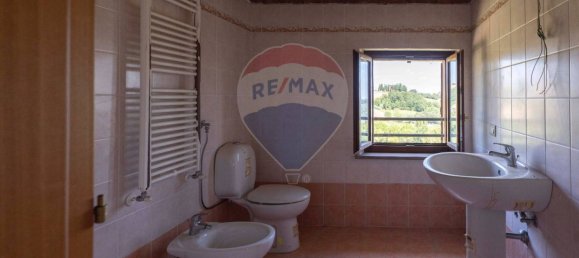 4 bedrooms House in Cupramontana, Italy No. 318885 18