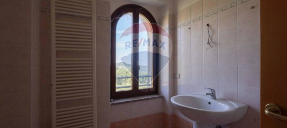 4 bedrooms House in Cupramontana, Italy No. 318885 9