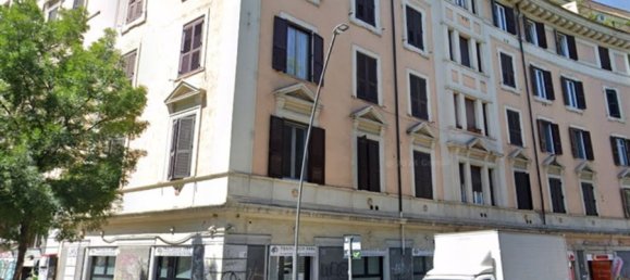 3 rooms Apartment in Rome, Italy No. 215360 2