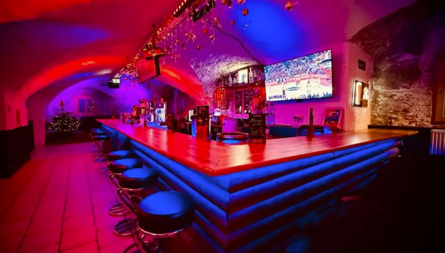 Café / restaurant à Miesbach, Germany 320m² No. 329043