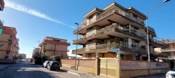 2 chambres Appartement à Pomezia, Italy No. 294197 2