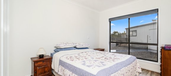 Casa de 4 dormitorios en Burrum Heads, Australia No. 500 15