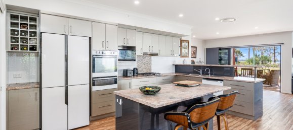 Casa de 4 dormitorios en Burrum Heads, Australia No. 500 6