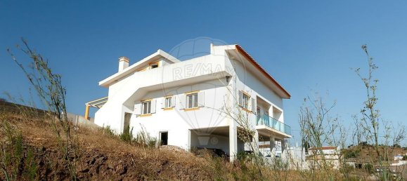 Дом с 3 спальнями в Каштру Марин, Португалия № 25411 3