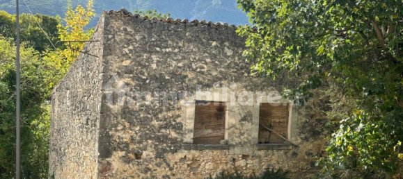 4 rooms House in Sant'Eufemia a Maiella, Italy No. 342124 9