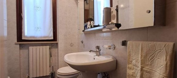 7-Zimmer Haus in Monte Roberto, Italy, Nr. 194198 21