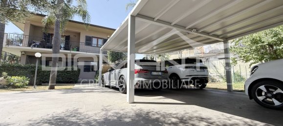 12-Zimmer Villa in Mascalucia, Italy, Nr. 276356 22