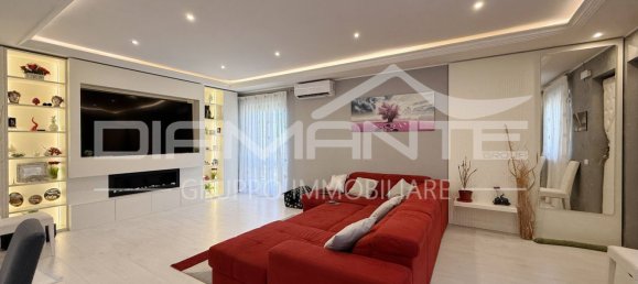 12-Zimmer Villa in Mascalucia, Italy, Nr. 276356 17