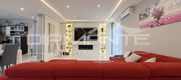 12-Zimmer Villa in Mascalucia, Italy, Nr. 276356 2