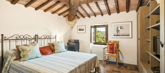 8 bedrooms House in Anghiari, Italy No. 163743 2